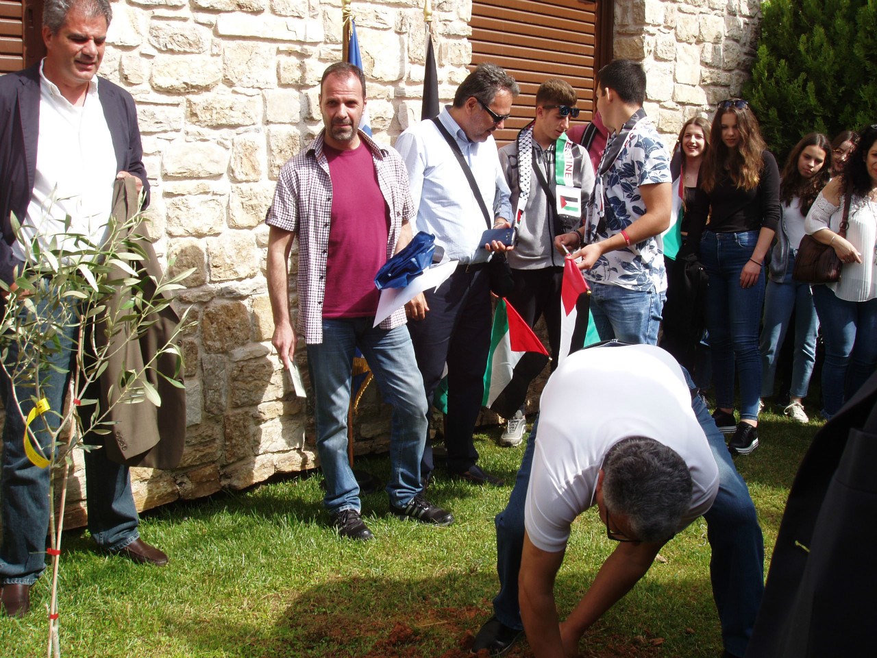ΕΠΙΣΚΕΨΗ ΣΤΗΝ ΠΡΕΣΒΕΙΑ ΤΗΣ ΠΑΛΑΙΣΤΙΝΗΣ